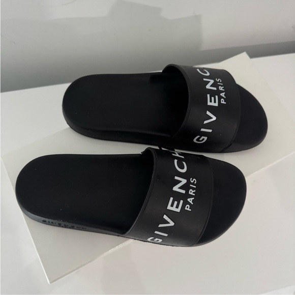 Givenchy Black Logo Slides - Picture 1 of 5